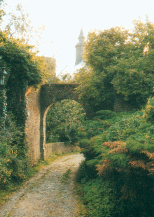 Weg vom Schloss nach Liedberg